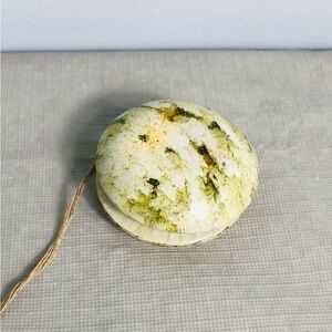 Vintage Rare 1960’s Duncan Mardi Gras     YO-YO  READ